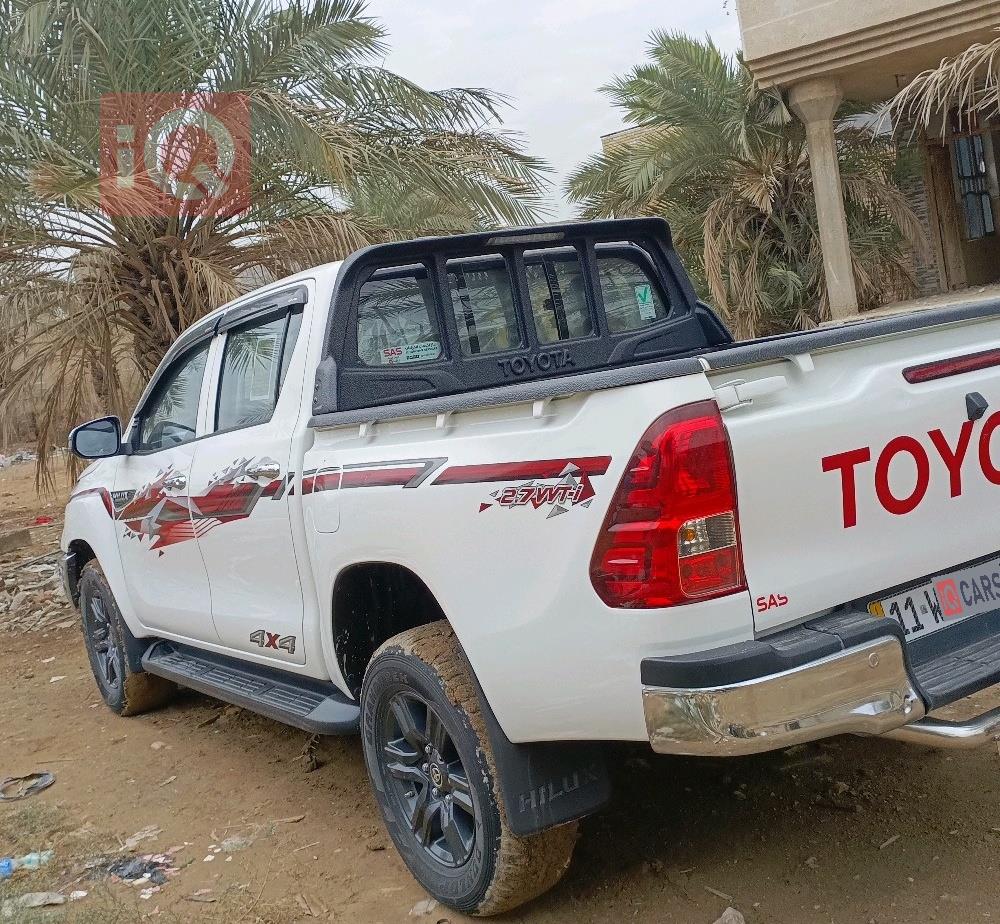 تويوتا هايلوكس